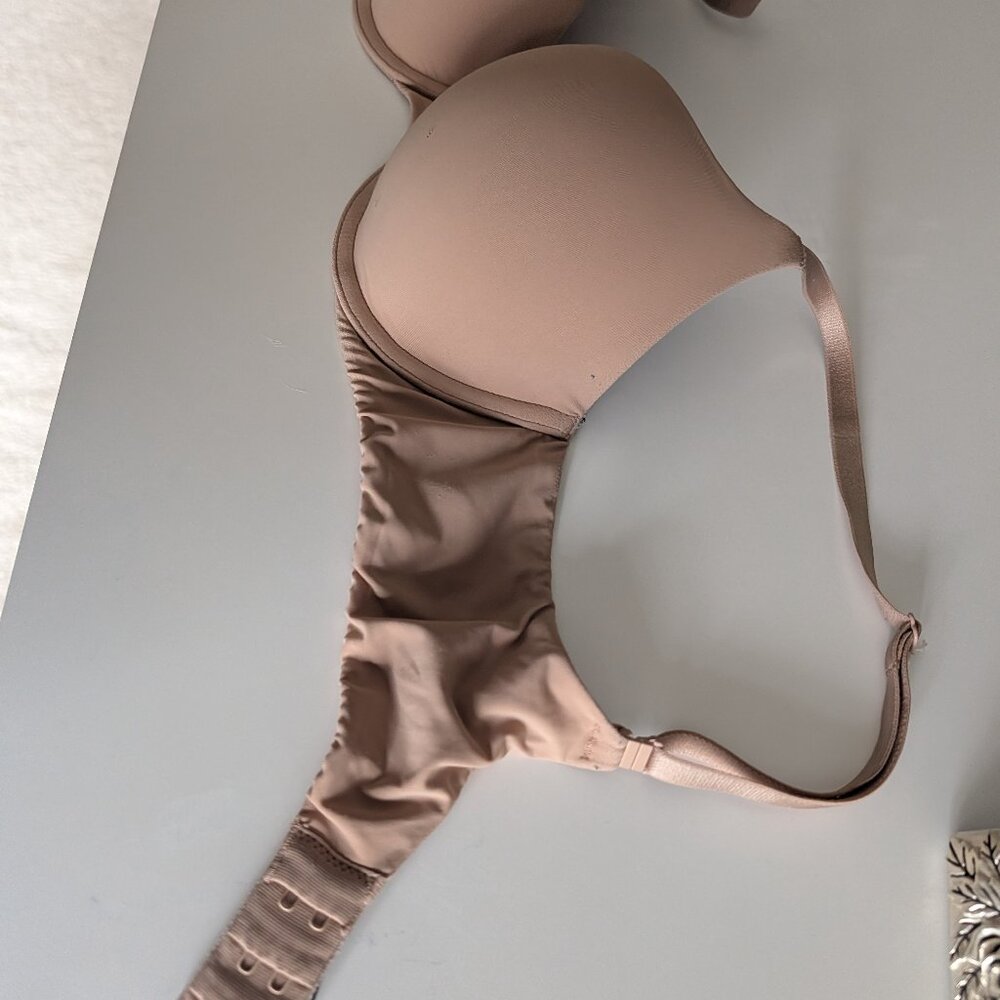victorias secret nude beige Bra t shirt push up full coverage 32c